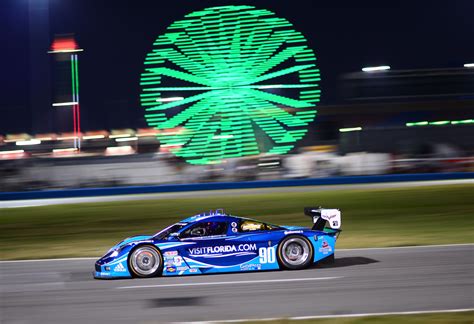 Rolex 24 Hours of Daytona 2013 – Report and Photos 